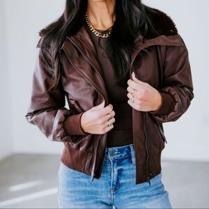 Bluivy Bomber Jacket Size Small Brown Faux Leather Fur Collar Side Pockets